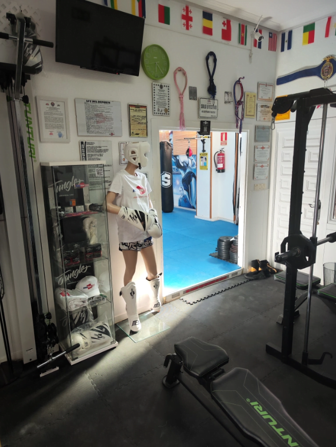 sala musculacion vallecas fight club